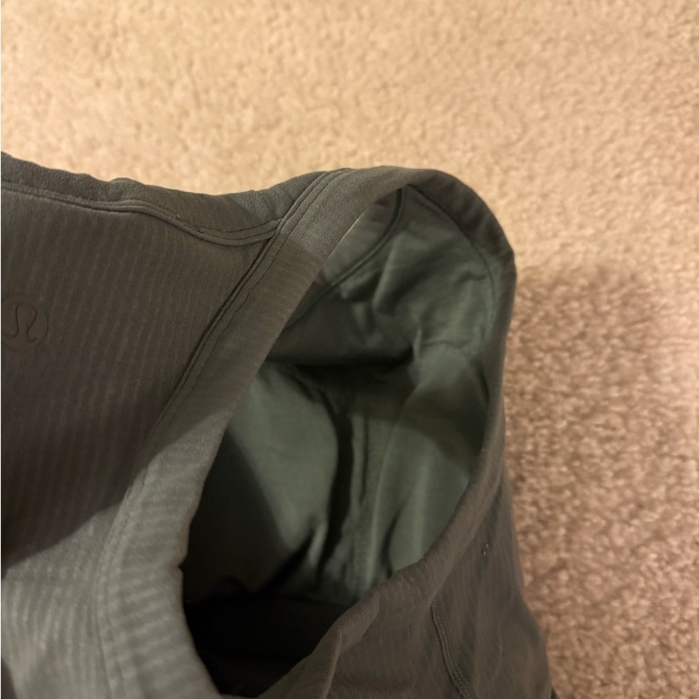Lululemon Dark Green Crop Top - Picture 5 of 5